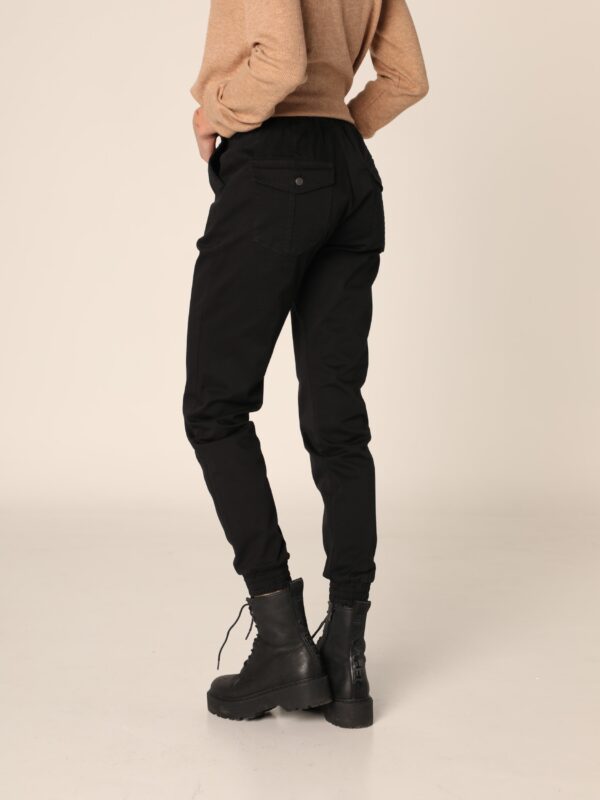 Ženske pantalone - crna, 28